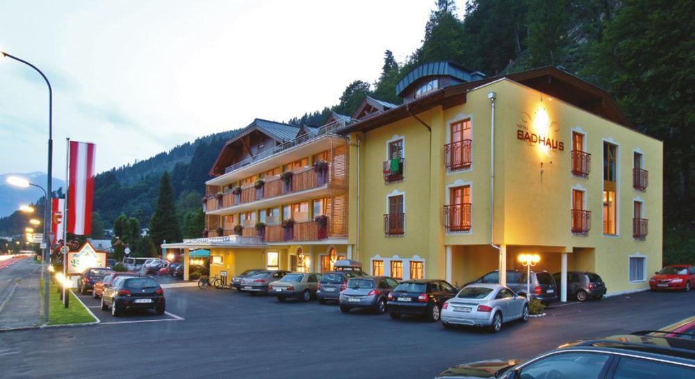 Hotel Badhaus ツェル アム ゼー エクステリア 写真