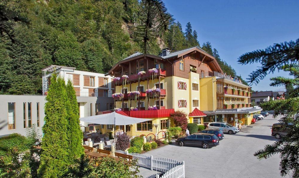 Hotel Badhaus ツェル アム ゼー エクステリア 写真