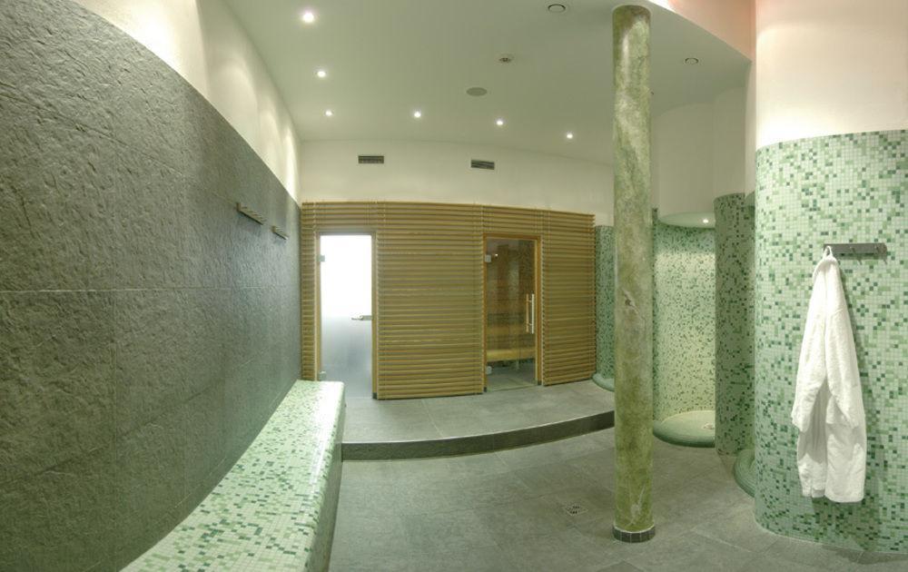Hotel Badhaus ツェル アム ゼー エクステリア 写真